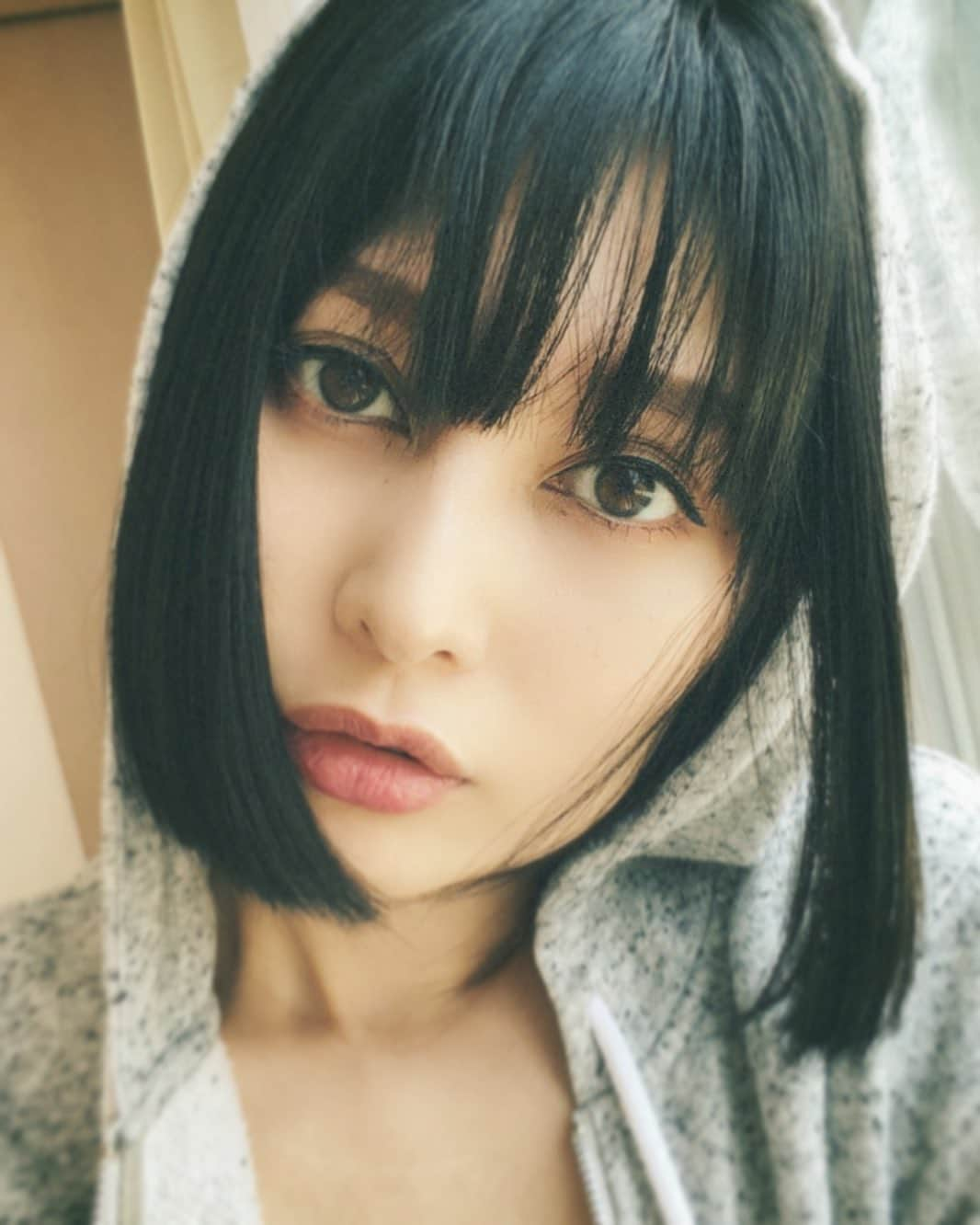 佐藤乃莉さんのインスタグラム写真 - (佐藤乃莉Instagram)「今日は涼しめの朝…  しかし、 黒のアイラインは強くなるね。 普段はブラウンのアイライナー使ってます🦥  #photo#pic#黒ライン#morning」5月12日 11時38分 - nori_sato_