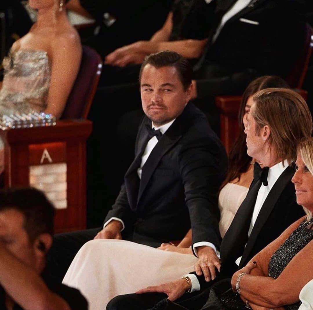 のインスタグラム：「Caption this 👇🏽」