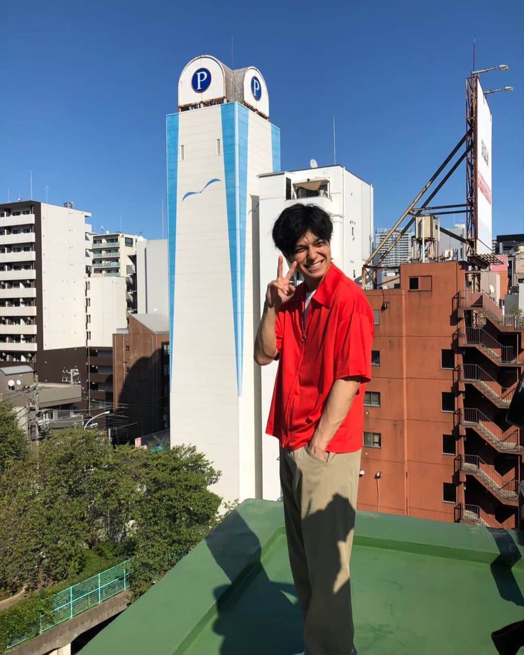 桜木那智のインスタグラム：「こんにちは。 昨日あつかったですね。 おうちで、今年初半袖デビューしました。 早く半袖で外でたいです。 急に暑くなったりするので、皆さん気をつけてくださいね🔥」