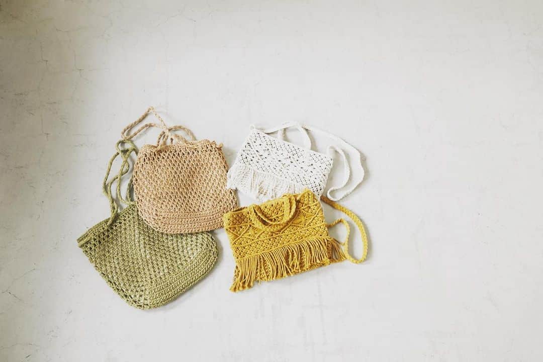 アヴァンリリィのインスタグラム：「RECOMMEND ITEM ㅤㅤㅤㅤㅤㅤㅤㅤㅤㅤㅤㅤㅤ  SHEL'TTER WEBSTOREにて発売中🚚 ㅤㅤㅤㅤㅤㅤㅤㅤㅤㅤㅤㅤㅤ ：BAG 1 マクラメ2WAY BAG Price.¥5,990+tax No.180DS855-0600 ㅤㅤㅤㅤㅤㅤㅤㅤㅤㅤㅤㅤㅤ ：BAG 2 ロングハンドペーパーBAG Price.¥4,990+tax No.180DS855-0590 ※6月発売予定 ㅤㅤㅤㅤㅤㅤㅤㅤㅤㅤㅤㅤㅤ  ㅤㅤㅤㅤㅤㅤㅤㅤㅤㅤㅤㅤㅤ 画像をタップで商品詳細をご覧いただけます🔍 _______________________________________________________ #AVANLILY #アヴァンリリィ」