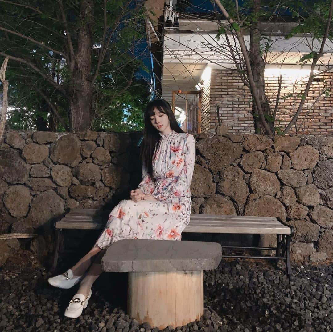 ミンヒ さんのインスタグラム写真 - (ミンヒ Instagram)「춥다....✨」5月12日 23時17分 - juminhee