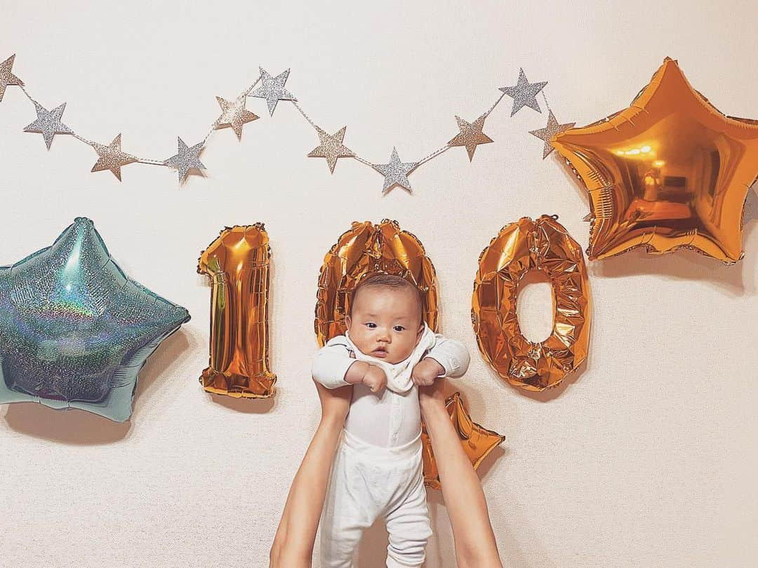 高橋ユウさんのインスタグラム写真 - (高橋ユウInstagram)「ZEN Happy 100days Birthday🤩 #100days #100日祝い  #happy100days  #babyboy  #男の子ベビー #男の子ママ」5月12日 23時22分 - takahashiyu.official