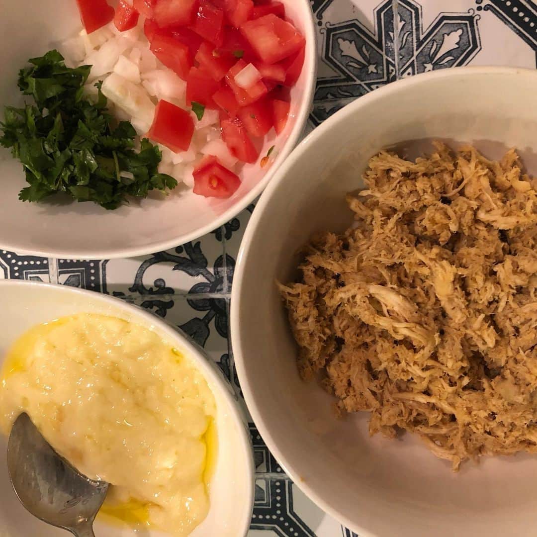 藤田琢己さんのインスタグラム写真 - (藤田琢己Instagram)「タコチューズデー、、と思いきやなんとトルティーヤを買い忘れるという失態。メキシカン風のお惣菜になりました(笑) #tacos #forgot #tortilla」5月12日 23時25分 - takumifujita1