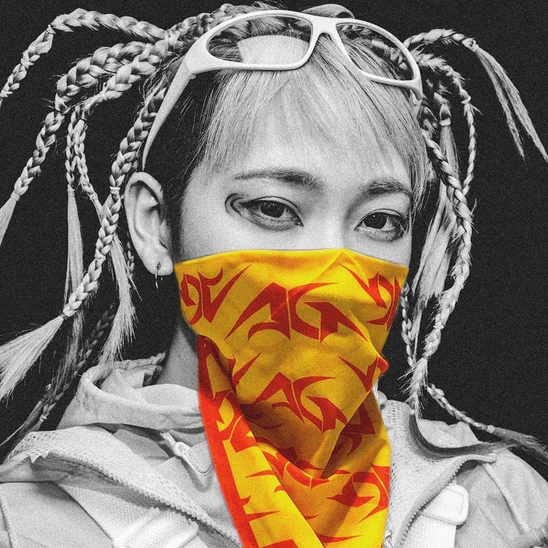 あっこのインスタグラム：「🔥🔥新曲RELEASE🔥🔥 ・・・ あっこゴリラ「SayHello」  コロナ禍でいま吐き出したいことをテーマに有志100人と制作した参加型ZINE「 #SayHello 」のテーマソング！超やばいからきいて😂😂💕💕 ・・・ Produce @xliimusic  @ryuki210 @goto_drums @sp.monk も参加してるよ」