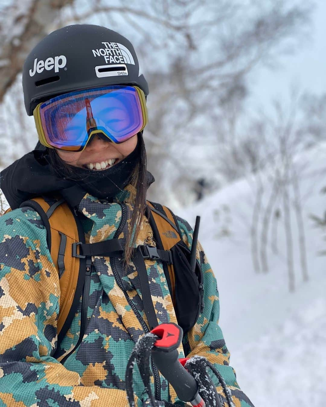 小野塚彩那のインスタグラム：「Always Smiling Face On The Snow😁☃️❄️. . . 📸 @aya_sato_49 . @thenorthfacejp @thenorthface_snow @thenorthface @tnfwomen @atomicski @smithoptics @smithopticsjp @jeep_japan_official @nippon_ski_development . . #neveratopexploring #thenorthface #shemovesmountains #weareskiing #sheskis #jeep #grandcherokee #chromapop #seemoredetail #日本スキー場開発」