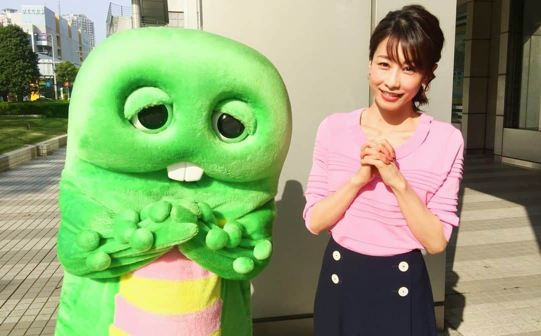 フジテレビ「プライムニュース イブニング」さんのインスタグラム写真 - (フジテレビ「プライムニュース イブニング」Instagram)「﻿ Live News It!（ #ライブニュースイット ）放送中です! ﻿ ﻿ きょうは﻿ ナイチンゲールの誕生日にちなんで制定された﻿ 「国際看護師の日」です。﻿ コロナで大変なときですから﻿ いつも以上に看護師さんに感謝したいですね！ ﻿ ⠀﻿ ● #緊急事態 34県を一斉解除で調整⠀﻿ ●連日 #真夏日 マスクで熱中症に注意⠀﻿ ● #ダレノガレ明美 が怒りの毛髪検査⠀﻿ ●予約困難店の味を！庭にピザキッチンカー⠀﻿ ⠀﻿ ぜひご覧ください！⠀﻿ ⠀﻿ #ライブニュースイット⠀﻿ #加藤綾子 @ayako_kato.official⠀﻿ #風間晋 ⠀﻿ #木村拓也 @takuya.kimura0801⠀﻿ #ガチャピン⠀﻿ #三井良浩⠀﻿ ⠀﻿ #新美有加⠀﻿ #海老原優香 @ebioffi⠀﻿ #安宅晃樹⠀﻿ #石本沙織⠀﻿ #フジテレビ #アナウンサー⠀﻿ #上田紀行⠀﻿ ⠀﻿ #ニュース #新型コロナ #緊急事態宣言 #外出自粛⠀﻿ ⠀﻿ 公式HP：https://www.fujitv.co.jp/livenews_it/」5月12日 16時08分 - livenews_it