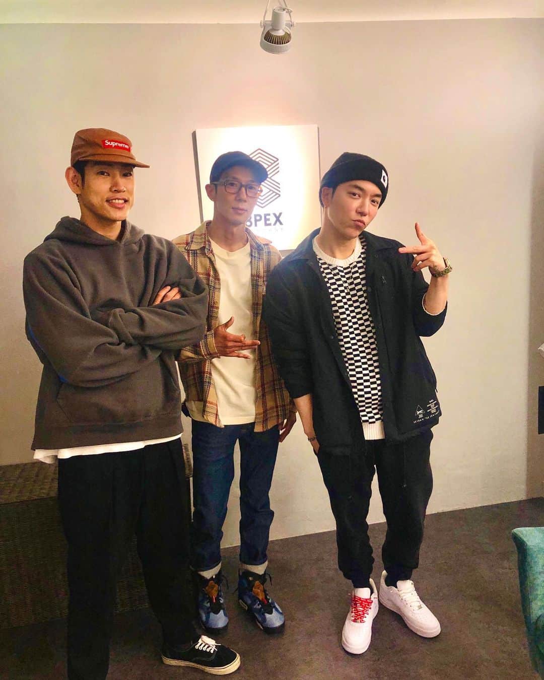 ダリ のインスタグラム：「My Brodog🐾❤️ @_eintae @itsyadayday  #8PEXCOMPANY #8PEX #8PEXCo.」