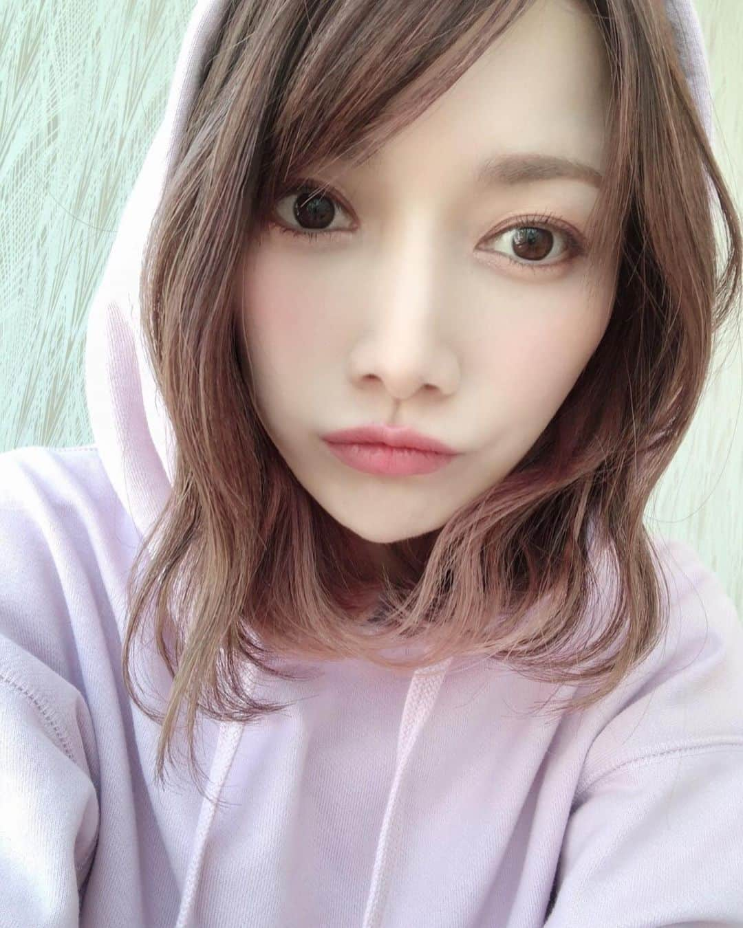 後藤真希さんのインスタグラム写真 - (後藤真希Instagram)「ちょっと前のものだけど、髪色変えたときの📷﻿ ﻿ #stayhome  #おうち時間」5月12日 16時59分 - goto_maki923