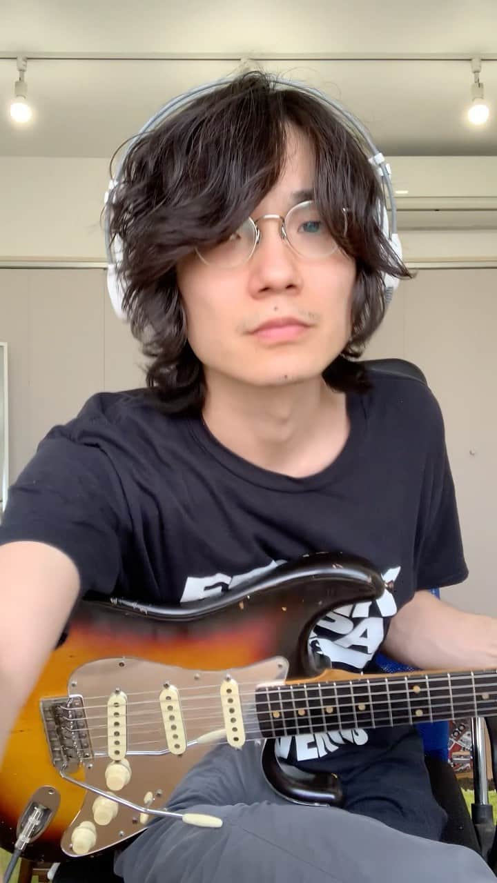 永井聖一のインスタグラム：「Listening to 🦜🕊🦉」