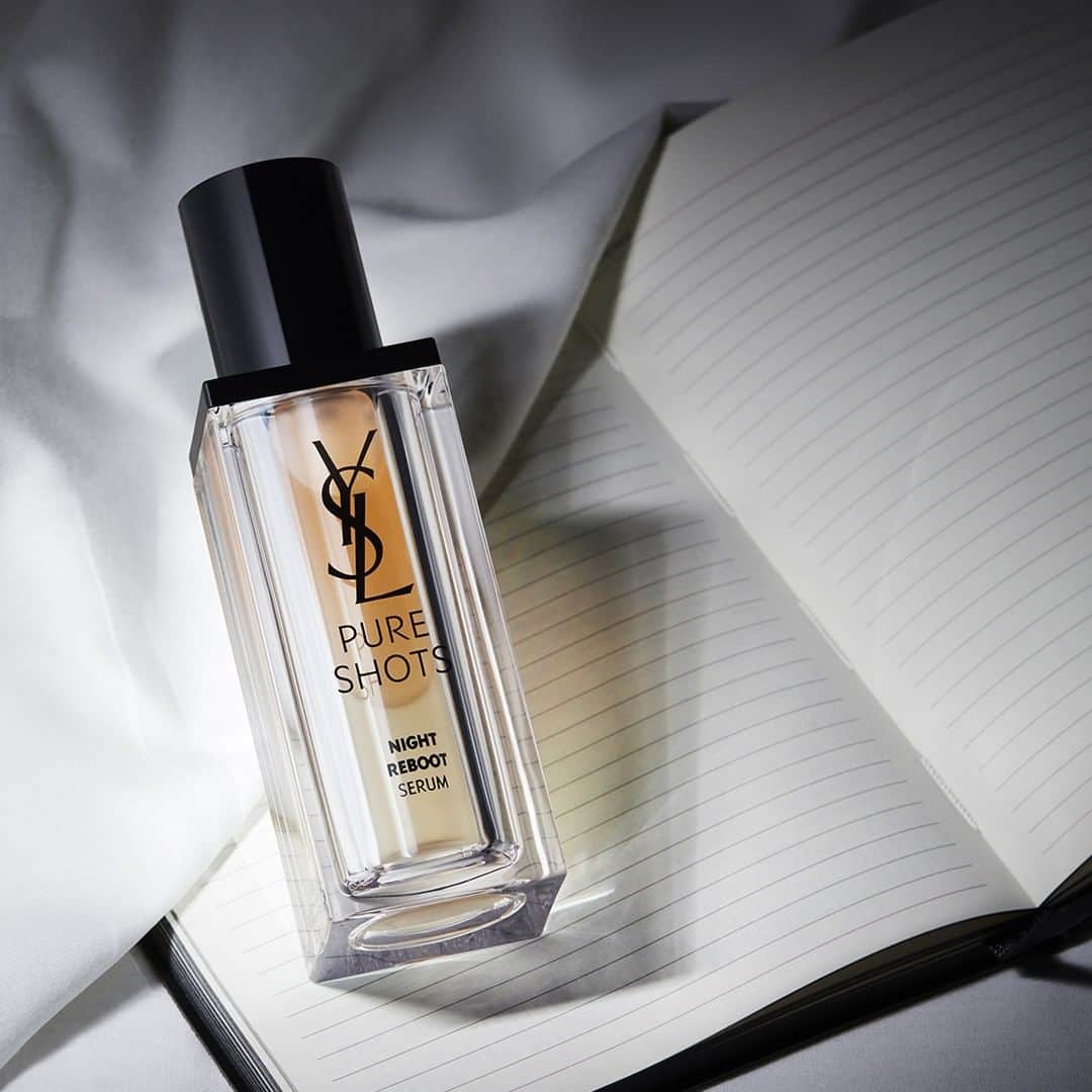 Yves Saint Laurent Beautyさんのインスタグラム写真 - (Yves Saint Laurent BeautyInstagram)「What's done in the dark...reveals healthy, refined skin in the light.  The resurfacing power of: PURE SHOTS NIGHT REBOOT SERUM takes care of your face, while you take care of you. #yslbeauty #pureshots #nightreboot」5月12日 18時00分 - yslbeauty
