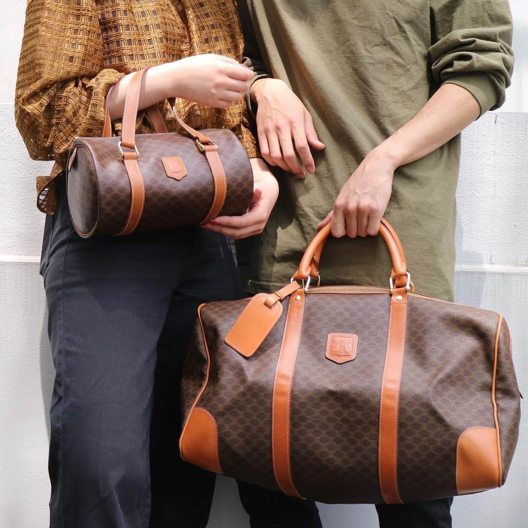 Vintage Brand Boutique AMOREさんのインスタグラム写真 - (Vintage Brand Boutique AMOREInstagram)「Celine Vintage macadam handbag and boston bag  On website search for (left)AO25913 & (right)AO26219  Free Shipping Worldwide✈️ ✉️ info@amorevintagetokyo.com  #ヴィンテージ #セリーヌ #ヴィンテージセリーヌ #ヴィンテージブランドブティック #アモーレ #アモーレトーキョー #ヴィンテージショップ #表参道 #東京#celine #vintage #vintageceline #celinevintage #amoretokyo #amorevintage #vintageshop #Omotesando」5月12日 18時58分 - amore_tokyo