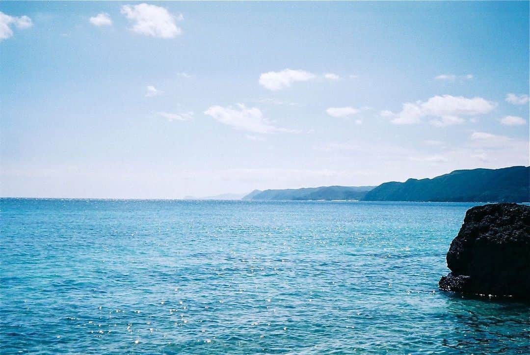 井之脇海さんのインスタグラム写真 - (井之脇海Instagram)「はじめまして 井之脇海です  初めての投稿は僕が撮った海の写真にしてみました これから宜しくお願いします  2015年9月 撮影で訪れた奄美」5月12日 20時10分 - kai_inowaki