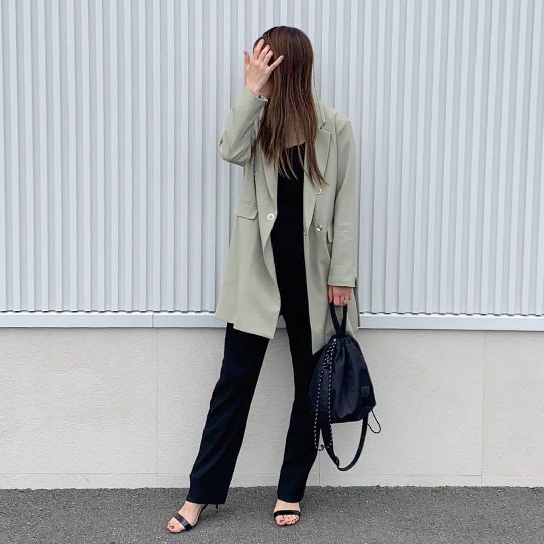 ryuu79hinaのインスタグラム：「#ootd ♥︎︎ ・ ・ あめりふく jacket…色もデザインも大好き💚 ・ ・ ローリーズファームのリブパンツ 丈感・形・履き心地→💯✨🥰 ・ ・ ━━━━━━━━━━━━━━━」