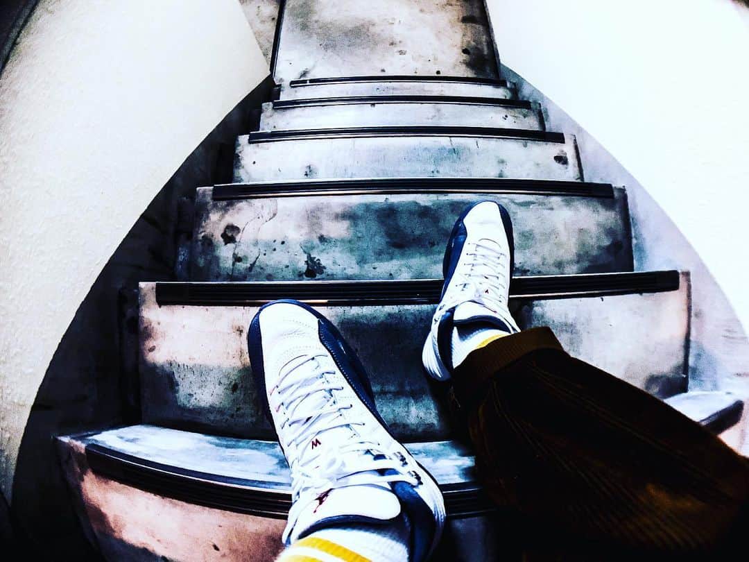 Show-heyのインスタグラム：「| 👟👟👟👟👟👟👟 ——————————— NIKE AIR JORDAN 12 RETRO WHITE/DARK GREY-GYM RED ——————— 最近買ったJordanこれしかなかった！  #mitasneakers #ms_ddc_20200516j」