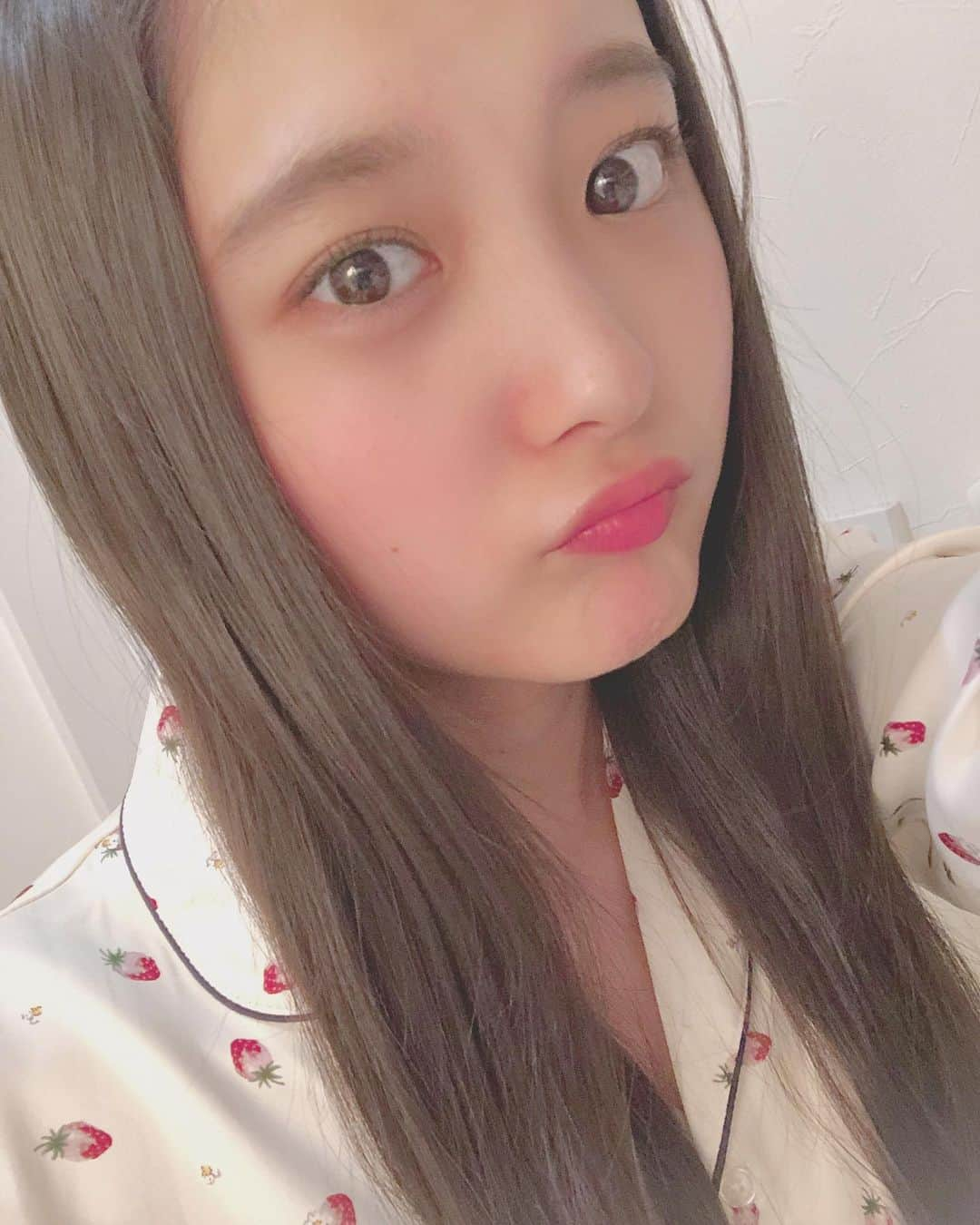 悠花さんのインスタグラム写真 - (悠花Instagram)「おうち時間🍓」5月12日 21時47分 - haruka_217_