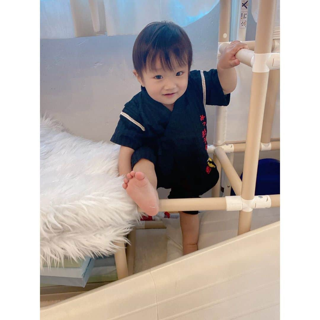 辻希美さんのインスタグラム写真 - (辻希美Instagram)「甚平boy👶💕 #甚平 #幸空 #一歳五カ月 #青空のおさがり #4人目はおさがり大活躍 #👶💕」5月12日 22時15分 - tsujinozomi_official