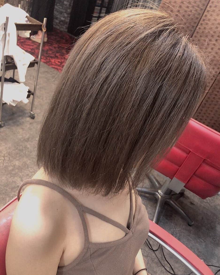 𝐊𝐀𝐄さんのインスタグラム写真 - (𝐊𝐀𝐄Instagram)「髪痛みすぎ😇 #ミルクティーベージュ #newhaircolor」5月12日 22時16分 - skm__0018