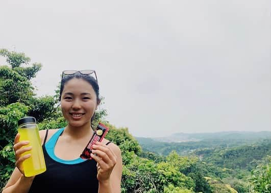 新嶋莉奈さんのインスタグラム写真 - (新嶋莉奈Instagram)「山⛰！ メダリスト飲むと元気もりもりで、ぐうたらするの大好きな私でも毎日運動する気になる！クエン酸パワー偉大なり！  本当に疲労回復するから飲んでみてほしいです！ 百聞は一見に如かず ここで買えます！ ↓ http://www.arist-shop.jp/  #MEDALIST#メダリスト#クエン酸ドリンク」5月12日 22時20分 - rina_niijima