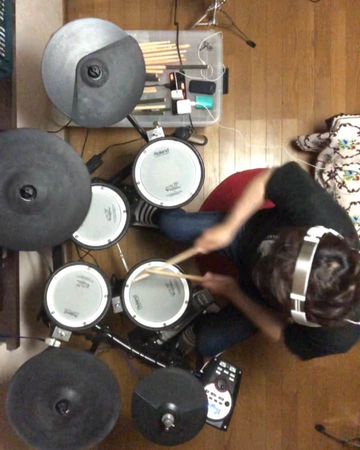 HIROSHIのインスタグラム：「お家でD.A.N.C.E.」