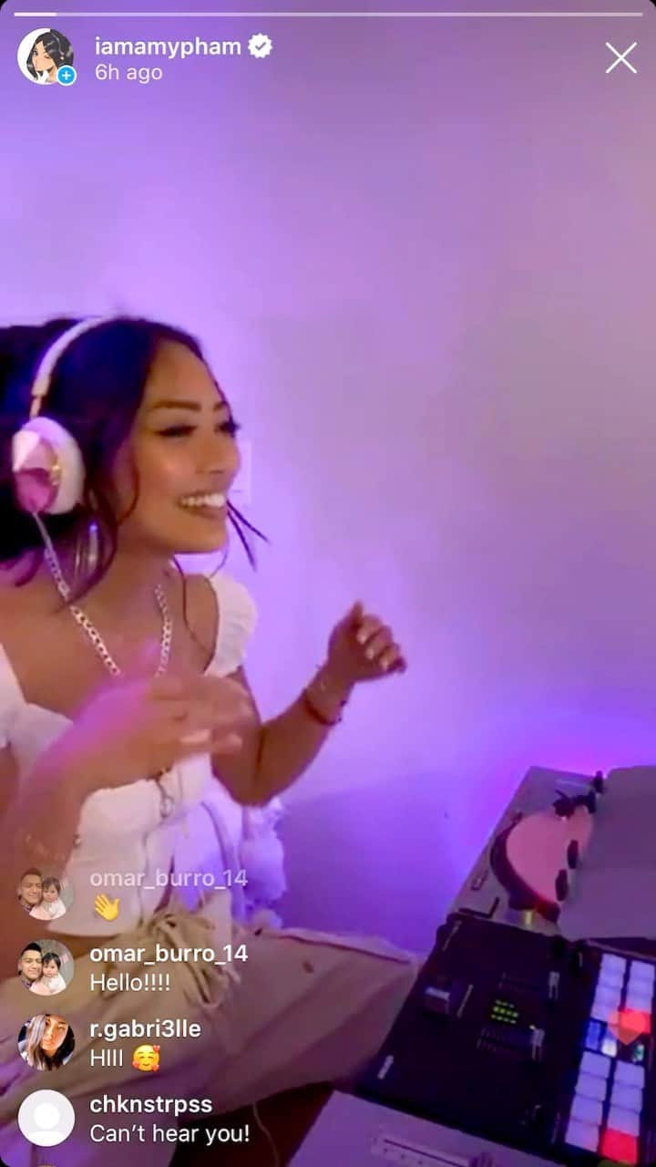 エイミー・ファムのインスタグラム：「highlights from my 2nd livestream dj set last saturday! it was so fun to dj and help raise some funds to help those affected by the pandemic 💓 thanks so much to everyone who joined the party and danced with meee. also a huge huge huge thank you to everyone who donated!!! if you wanna do a little living room boogie next dj set is this saturday may 16 at 6pm est ✨💃🕺✨」
