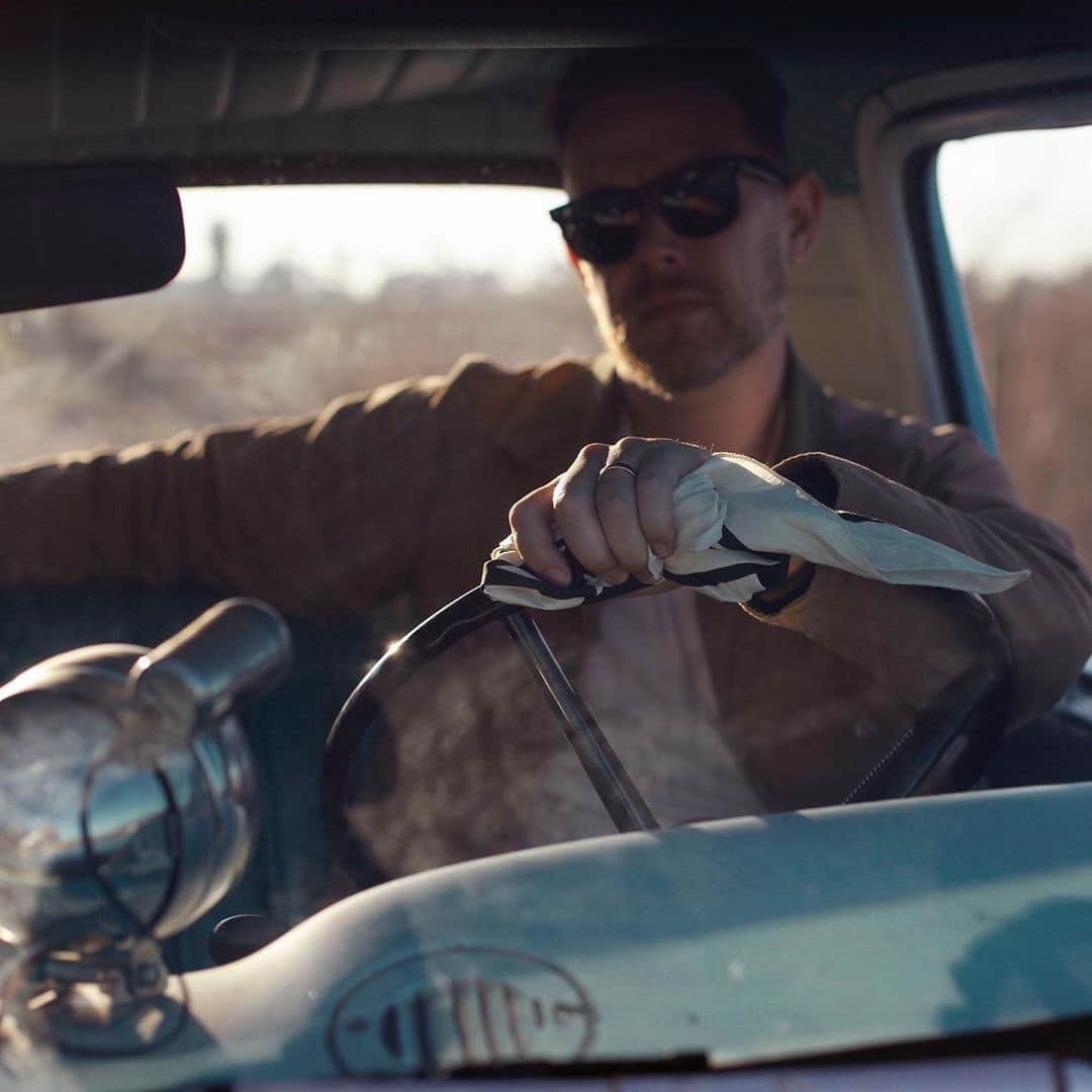 コリン・ハンクスのインスタグラム：「Who else needs a road trip right about now...🛣 Always Ready. Link in Bio #hanks #hankskerchiefs #notabandana #readymade #roadtrip」