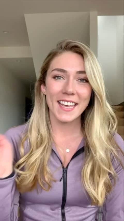 ミカエラ・シフリンのインスタグラム：「I’m so excited to announce that I am joining @kindnesswinsfoundation alongside @madisonkeys as one of the founding champions!  I am an introvert by nature, and it has taken a lot of work just to develop any level of a comfort sharing myself and my life with the world, especially on social media. I actually feel like my sport and the media have been a tool that have helped me become more comfortable with myself, but I also have seen and felt how the media and the internet can have an incredibly negative impact on peoples’ confidence and self-worth. As social media platforms grow, cyber-bullying continues to escalate—people often say incredibly hurtful things while hiding behind their screen—but I do believe that the online world has the potential to be a place of positivity and support rather than a hub for cyber-bullying and we have the ability to make that transformation happen starting with this message of spreading kindness.  One of the mottos my dad lived by was ‘Be nice, think first, and have fun’—and I will take that with me throughout my entire life. My parents both instilled in me that I should treat other people who I want to be treated and, even more importantly, to hold others accountable for the way they treat those around them. For this reason and more, the Kindness Wins’ message has resonated with me. I love that this organization is structured as a collaborative engine for kindness and will provide a platform for me and other athletes to pursue our own Kindness projects within its framework. Being kind will never go out of style, and I really believe that we can have a powerful impact on society in spreading this message.  I’m looking forward to exploring and announcing my own passion projects that I will pursue with Kindness Wins. Meanwhile, my first official act as one of the “Founding Champions” will be participating in Kindness Wins Day on May 22—a day where we will recognize and celebrate acts of kindness that we find inspiring, and I encourage everyone to participate along with us. 🤗💛」