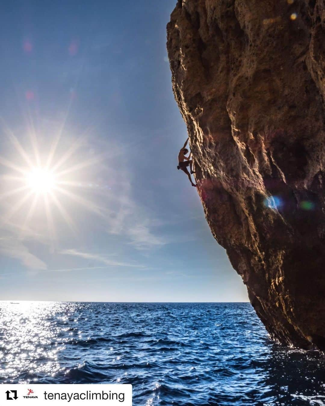 クリス・シャーマさんのインスタグラム写真 - (クリス・シャーマInstagram)「#Repost @tenayaclimbing ・・・ “As the temperature begins to rise, so does the motivation for my seasonal migration to my favorite island to reconnect with the rock, the sea and the large distances between the two,” writes Tenaya athlete @chris_sharma. “This has been a long road here in Spain as we’ve been on lockdown in our apartment since mid-March. Hasn’t been all easy, but grateful that we are all safe and healthy. Not even actually sure when I might be able to travel back to Mallorca but it’s still good to dream. Hang in there everyone. 🙏🙏🙏” 📸: @giancolafoto #makeithappen #climbing #mallorca」5月13日 1時49分 - chris_sharma