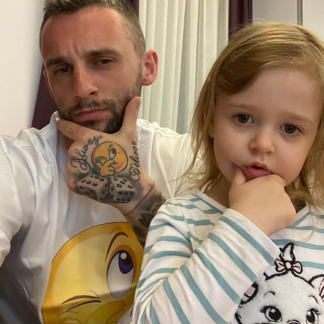 マルセロ・ブロゾビッチのインスタグラム：「😍🤔」