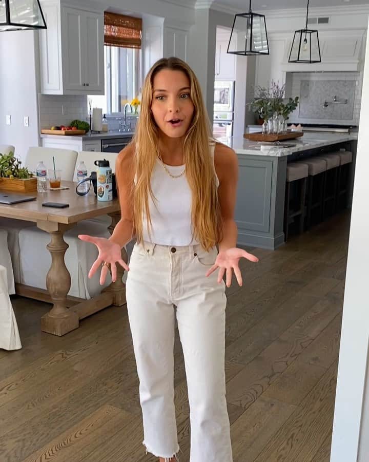 Brent Riveraのインスタグラム：「No one breaks our sister’s heart😡😂」