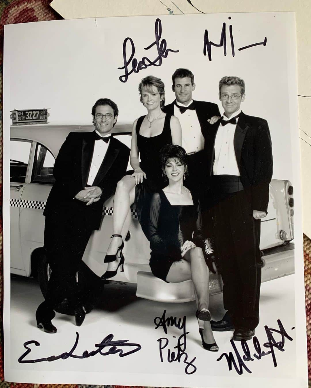 リー・トンプソンさんのインスタグラム写真 - (リー・トンプソンInstagram)「Today!! We are reading the very first #carolineinthecity for @starsinthehouse to raise money for #theactorsfund I would love to sell this signed photo and original art by me that I did while shooting waiting for a joke to be written. Back in 1995  Highest bidder!!! Tune in at 8ET AND 5PT at starsinthehouse.com Thanks for your kindness and even if you can’t give watch. We promise to give you a smile. Xo」5月13日 6時21分 - lea_thompson