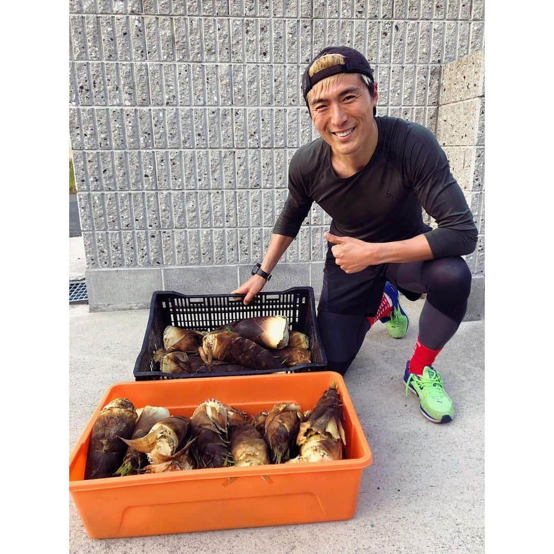 北野貴之さんのインスタグラム写真 - (北野貴之Instagram)「大量の筍貰いました。 当分は、筍料理生活になりそうです。 天麩羅でもしようかな。」5月13日 7時00分 - takashi_kitano