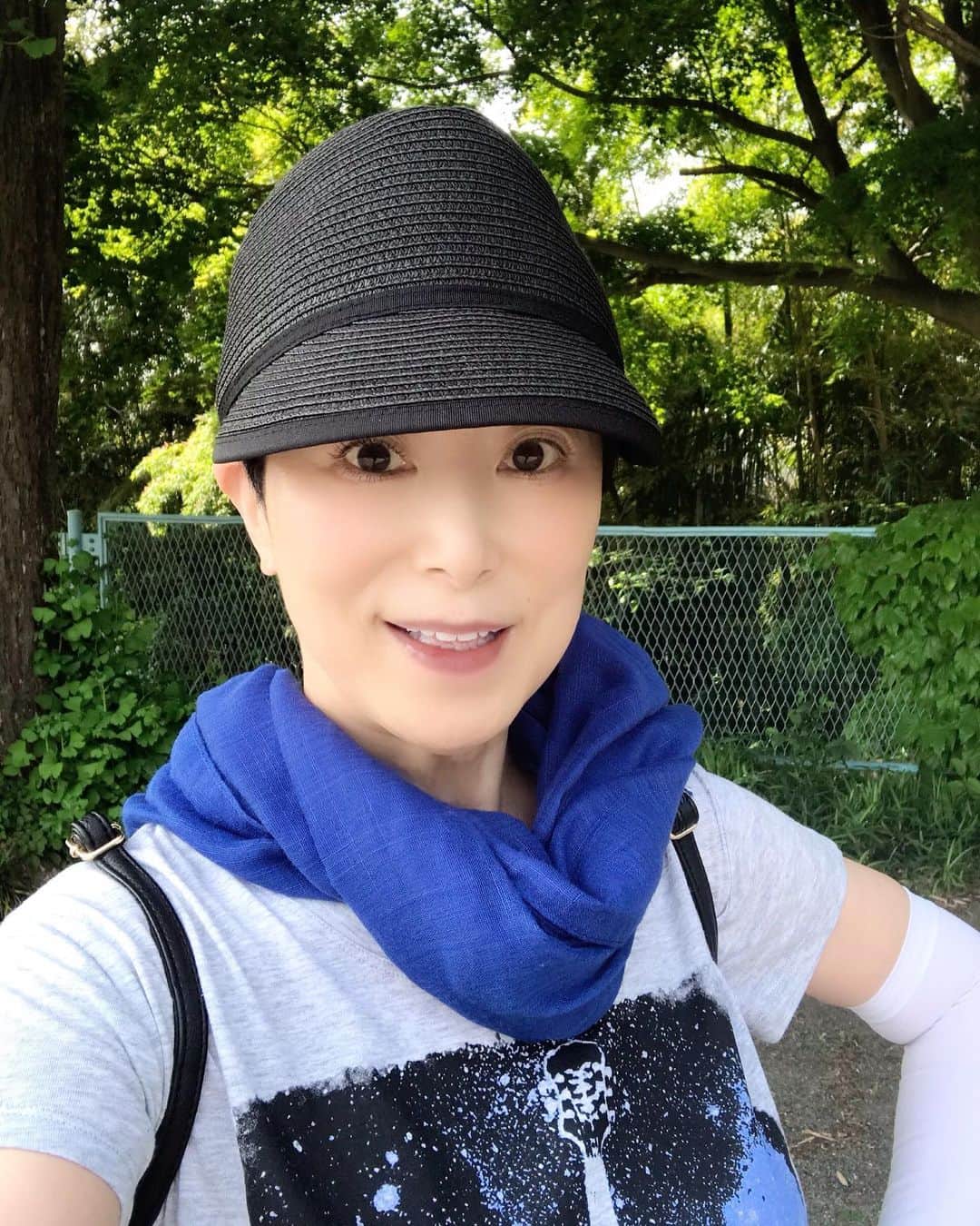 小川知子さんのインスタグラム写真 - (小川知子Instagram)「#早朝散歩🚶🏻‍♀️🚶🏻‍♀️🚶🏻‍♀️ #小川知子」5月13日 8時30分 - tomoko_ogawa_