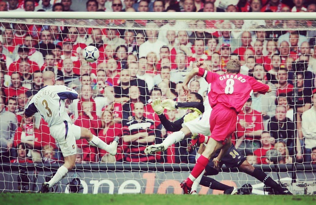 リヴァプールFCさんのインスタグラム写真 - (リヴァプールFCInstagram)「Another special afternoon for the Reds 👌🏆 14 years ago today 🙌 #LFC #LiverpoolFC #FACup」5月13日 19時23分 - liverpoolfc