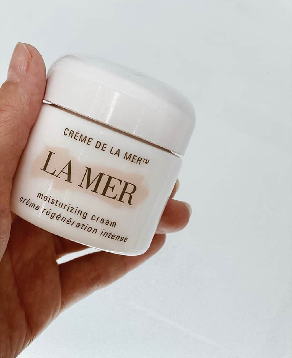 ドゥラメールのインスタグラム：「The one and only. #CremedelaMer⁣ ⁣ #SelfCarewithLaMer #regram ℅ @gauharfashion.」