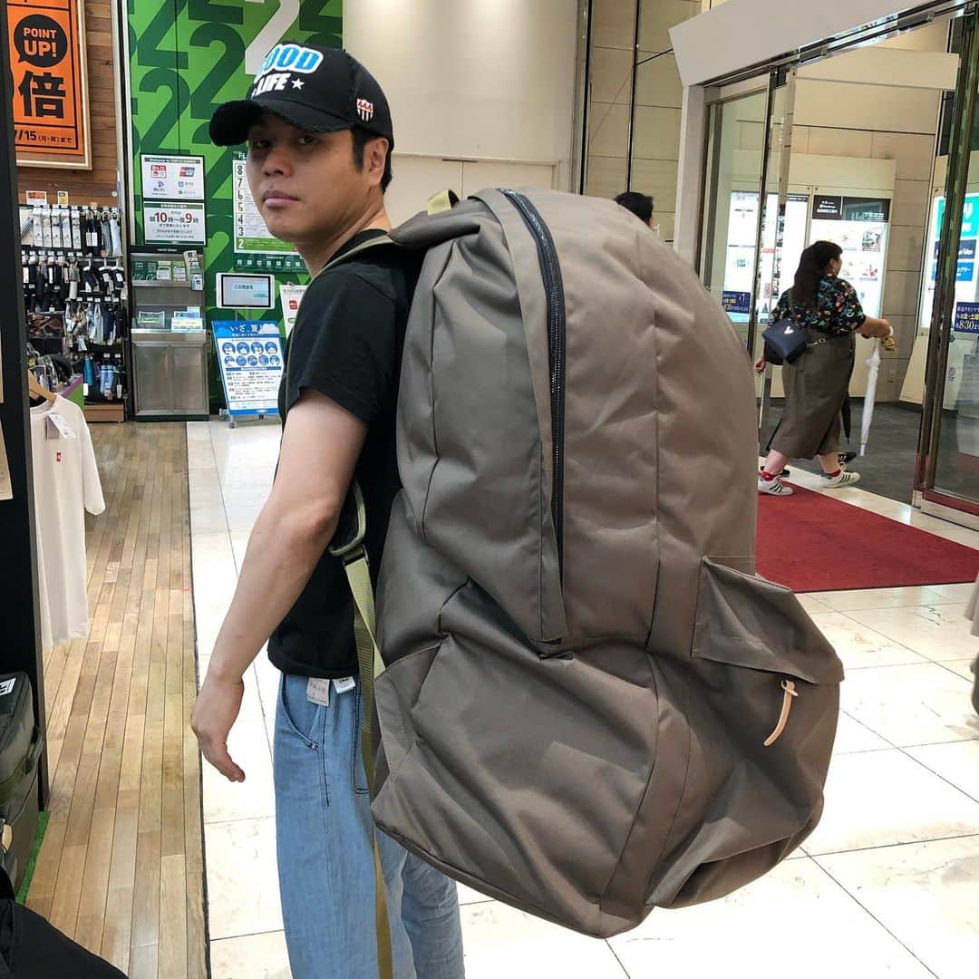 のインスタグラム：「おはようございます☀ ５月の３１日に笑われたいバカ^_^ 未来で笑われたいバカ^_^  あと１８日！！ 少しずつではあるが、着実に状況は良くなっていっている。 頑張ろう！！ #うちで過ごそう  #未来で笑おう」