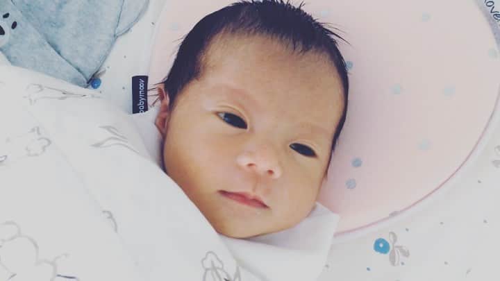 アキラ コンチネンタル フィーバーさんのインスタグラム動画 アキラ コンチネンタル フィーバーinstagram 妻がjkt48時代に歌っていた歌を娘に歌ってあげました モーニングソン Saya Menyanyikan Lagu Untuk Anak Saya Jkt48 Akb48 Jkt48 フォーチュン