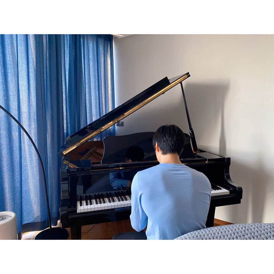 テミンのインスタグラム：「🎹」