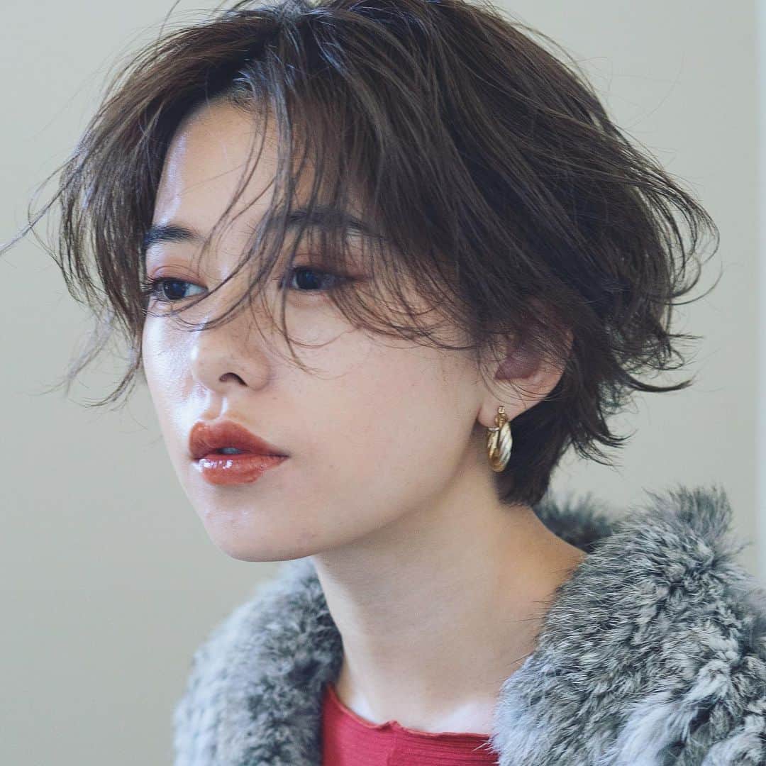 野口和弘のインスタグラム：「質感を意識したショートボブ。その2。」