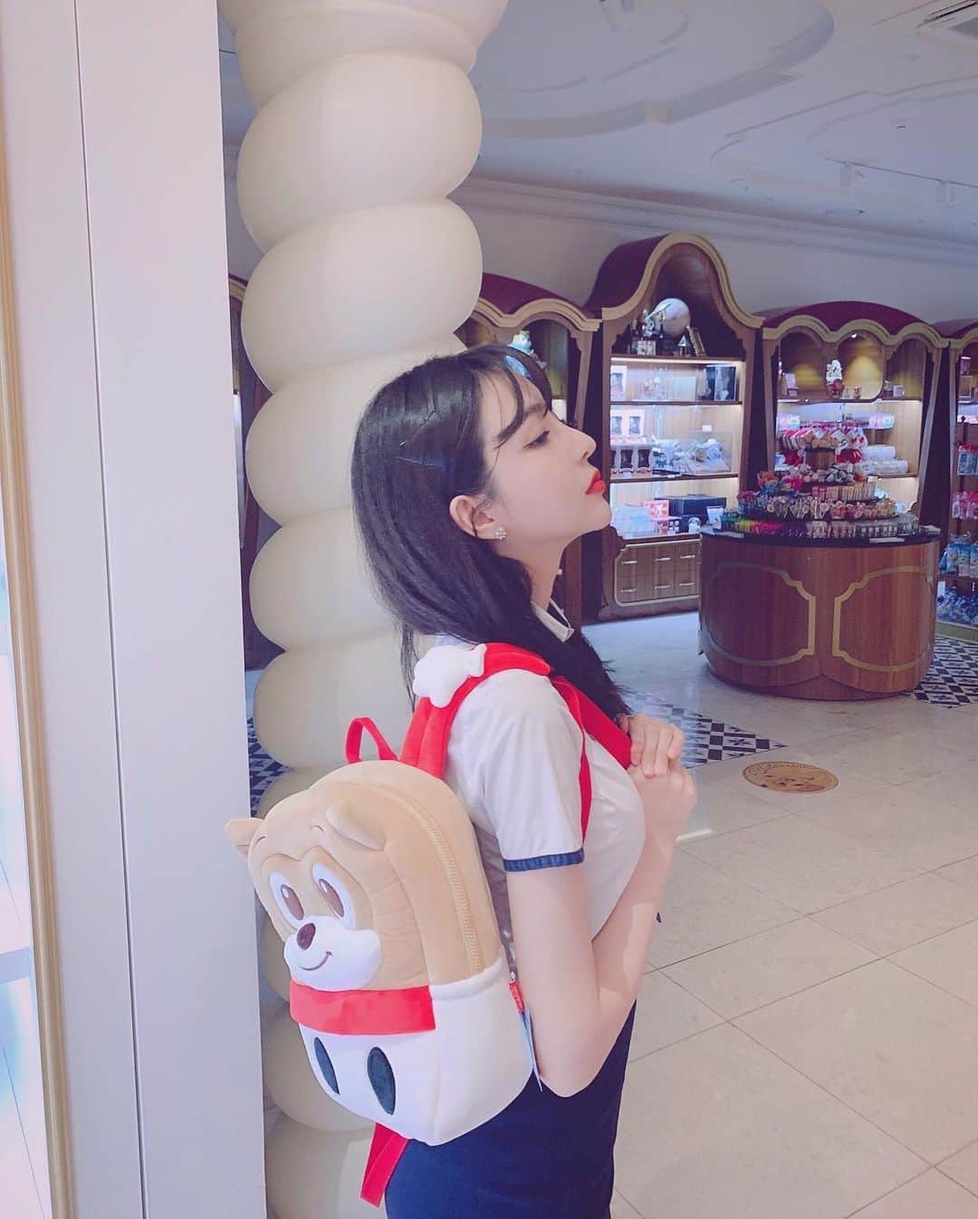 ユジョン のインスタグラム：「유딩이눈 아딕뜌 놀고찌푼데 오뜌카지?」
