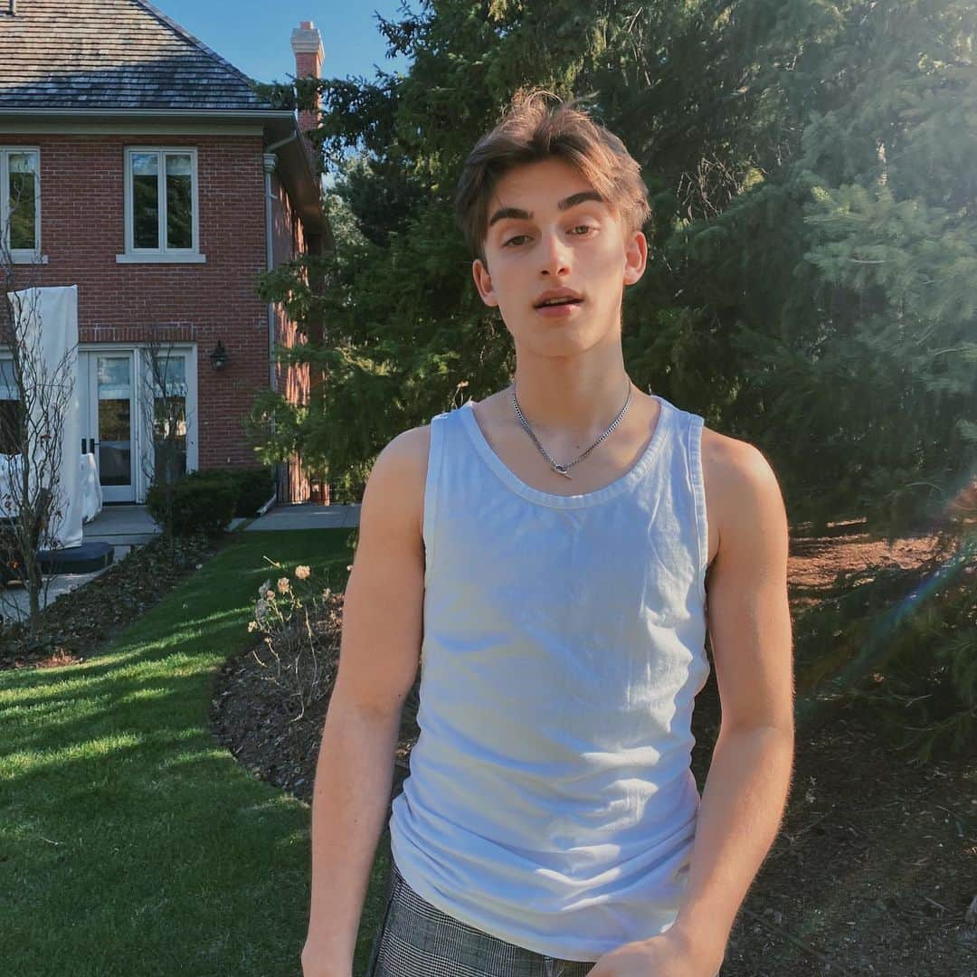 ジョニー・オーランドさんのインスタグラム写真 - (ジョニー・オーランドInstagram)「i just wanna see youuuu」5月14日 3時55分 - johnnyorlando