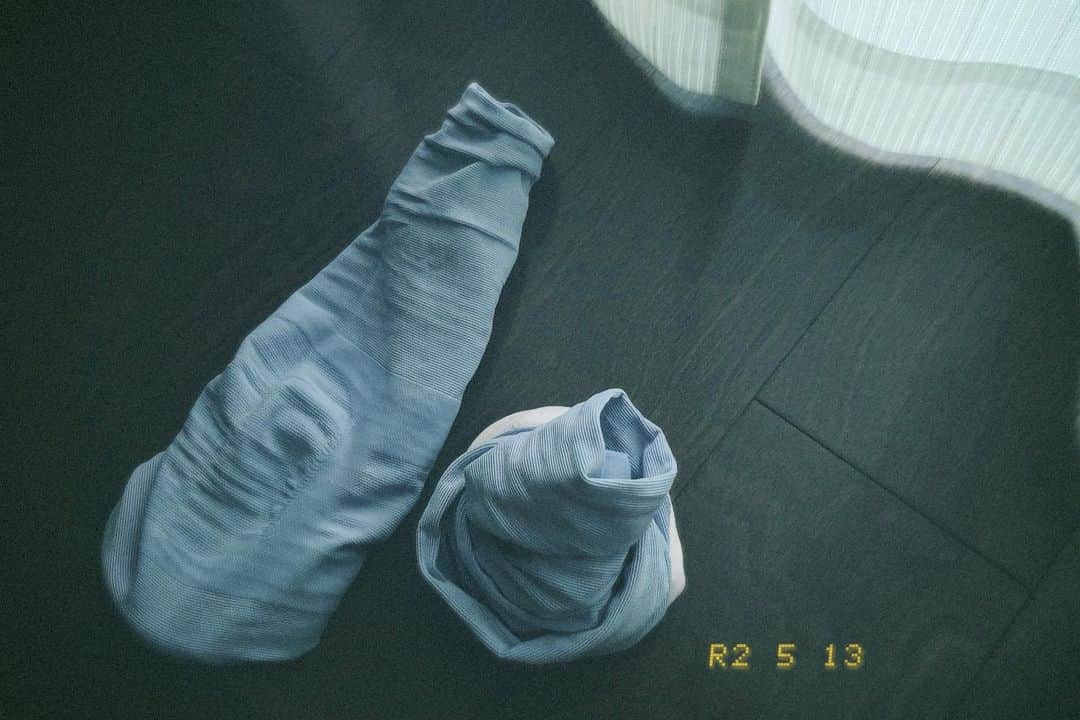 杉原由規奈さんのインスタグラム写真 - (杉原由規奈Instagram)「今日もお疲れちゃん。毎朝の光景、脱ぎ散らかしたメディキュットをここに。」5月13日 19時50分 - yukina.sp