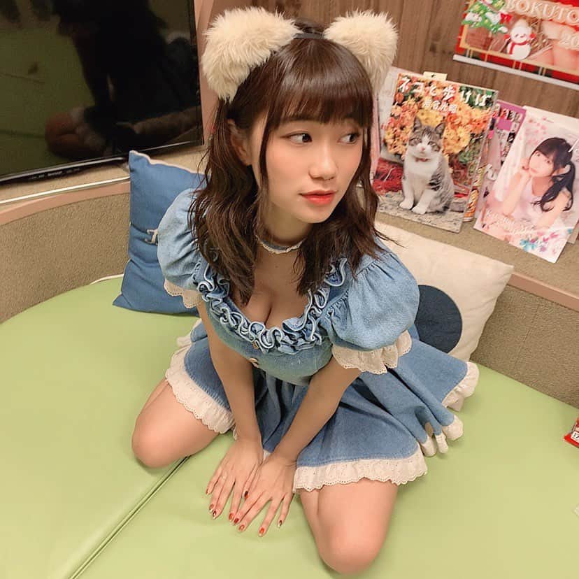 ななせ結衣のインスタグラム：「🐱💕飼ってくれる？ . . . #gravure #selfie #sexyhot  #萌  #japanesegirl #性感  #เซ็กซี่ #คอสเพลย์  #偶像 #셀카 #셀피 #셀스타그램  #코디 #스타일링 #패션스타그램  #데일리 #데일리룩 #패션 #화이팅 #일상 #팔로우  #性感睡衣 #女内衣 #时装模特儿 #性感内衣 #巨乳 #asianbeauty」