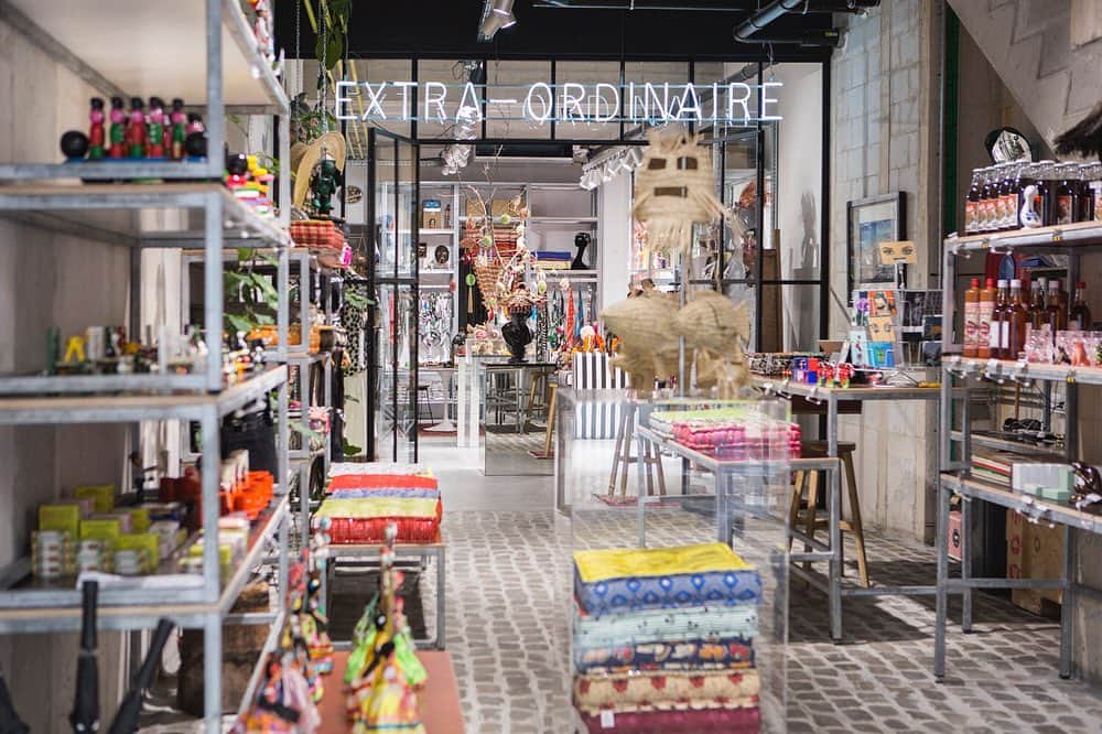ジャンポールレスパナールのインスタグラム：「. @extra__ordinaire Official reopening TODAY ♥️」