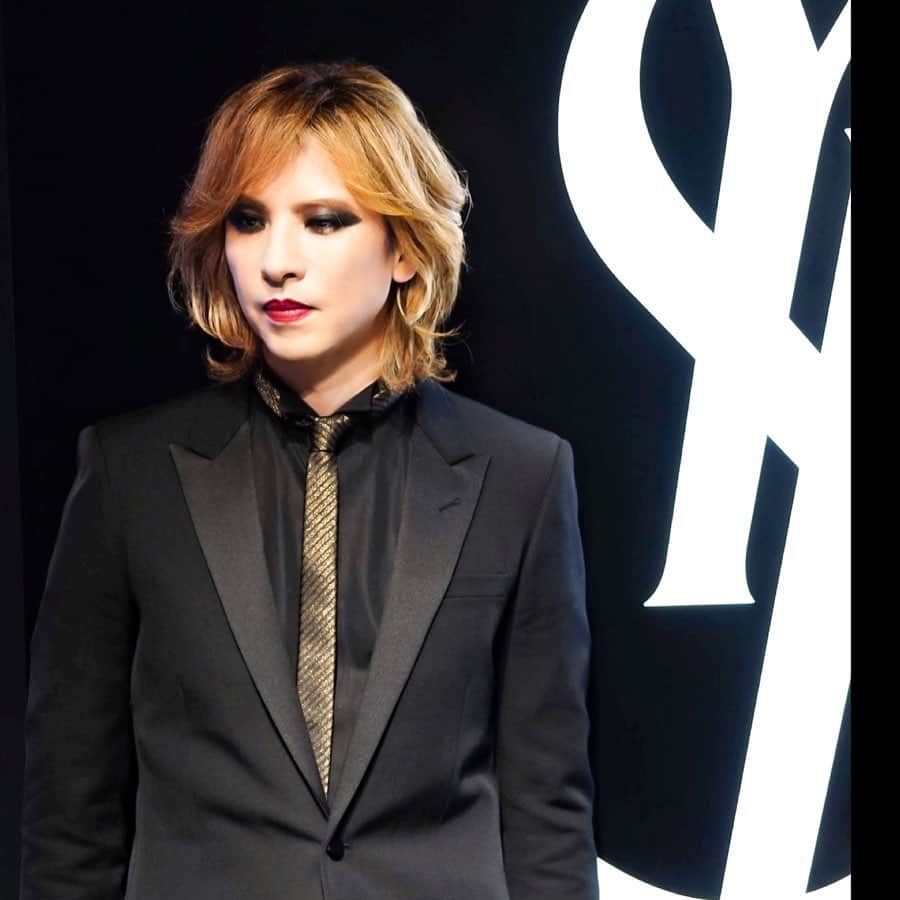 YOSHIKIさんのインスタグラム写真 - (YOSHIKIInstagram)「#Modeling.  Xx  #ysl #yslbeauty #model  @ysl @yslbeauty @tompecheux  #イブサンローラン #モデル  #yoshiki」5月13日 20時44分 - yoshikiofficial