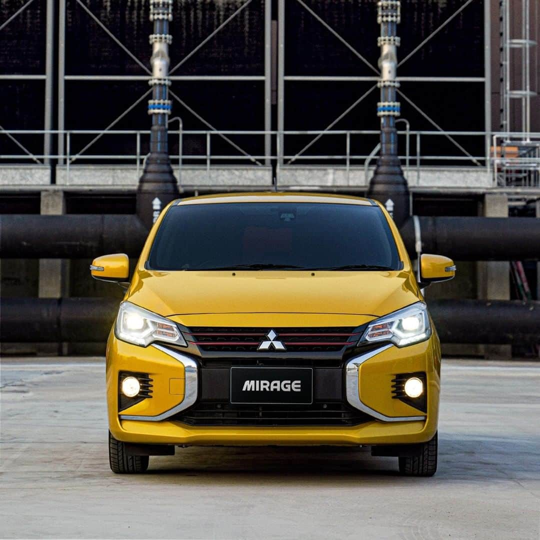 Mitsubishi Motors Thailandさんのインスタグラム写真 - (Mitsubishi Motors ThailandInstagram)「Bold & Vivid Style ดีไซน์ใหม่ เร้าใจในทุกองศาการขับขี่ และเอกลักษณ์เฉพาะ Advanced Dynamic Shield Design ใน New Mitsubishi Mirage  #MitsubishiMotorsThailand #MitsubishiMotors #NewMitsubishiCityCar #NewMirage #พลังจากข้างในไปให้สุด」5月13日 21時01分 - mitsubishimotorsth