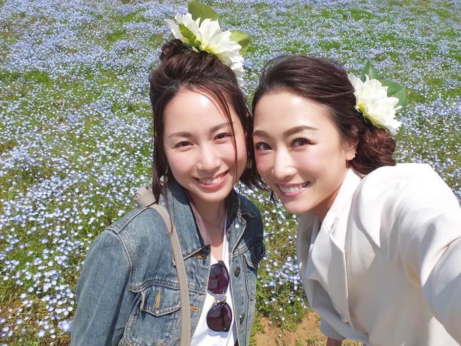杏さゆりさんのインスタグラム写真 - (杏さゆりInstagram)「楽しかったなぁ🥺🥺🥺💕💕💕 . 引き続き1年前の思い出❤️ てらちゃんにサプライズバースデー企画ネモフィラ畑バスツアー😆 . #ネモフィラ　#ひたち海浜公園 #ひたちなか海浜公園  #サプライズ #サプライズバースデー #するのもされるのも好き  #寺田有希 #杏さゆり　#SayuriAnzu」5月13日 22時01分 - anzu_sayuri_official