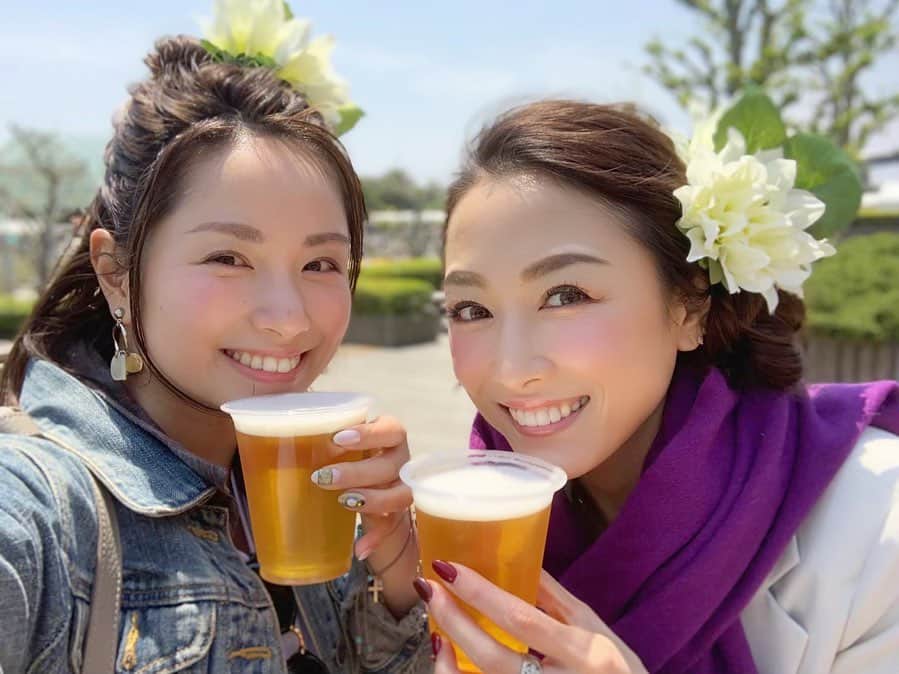 杏さゆりさんのインスタグラム写真 - (杏さゆりInstagram)「楽しかったなぁ🥺🥺🥺💕💕💕 . 引き続き1年前の思い出❤️ てらちゃんにサプライズバースデー企画ネモフィラ畑バスツアー😆 . #ネモフィラ　#ひたち海浜公園 #ひたちなか海浜公園  #サプライズ #サプライズバースデー #するのもされるのも好き  #寺田有希 #杏さゆり　#SayuriAnzu」5月13日 22時01分 - anzu_sayuri_official