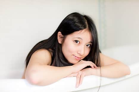 百合沙さんのインスタグラム写真 - (百合沙Instagram)「昔の私シリーズ。swipe🔜してね 撮影:ますださん #なつかしい #あのころは若かった #撮影会 #japanesegirl #japonesa #gravure #gravureidole #グラドル #グラビアアイドル #model #モデル #bikini #sexy #水着 #ビキニ」5月13日 22時35分 - dorado.yurisa
