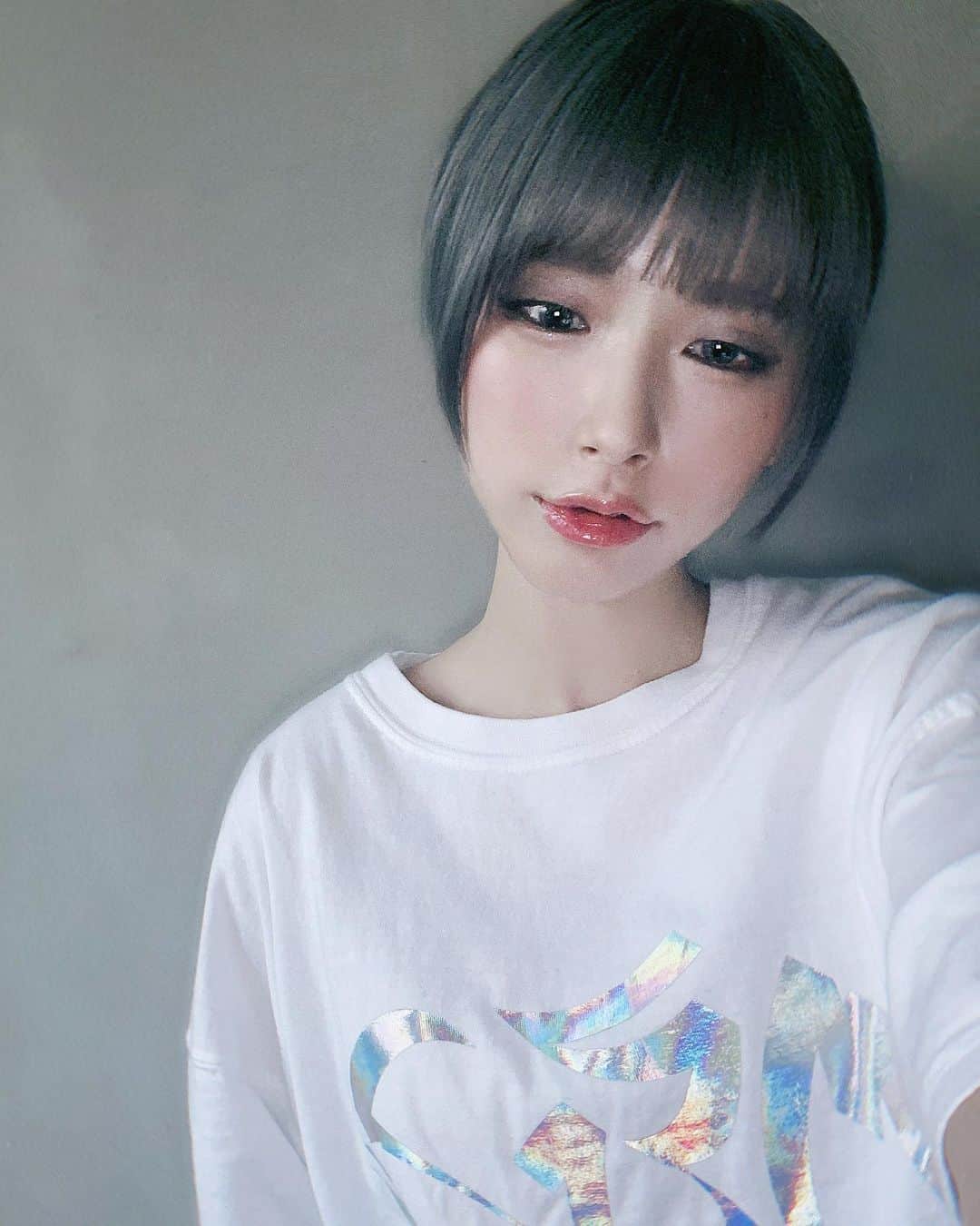 病夢やみいのインスタグラム：「ヒンヤリ🧊」
