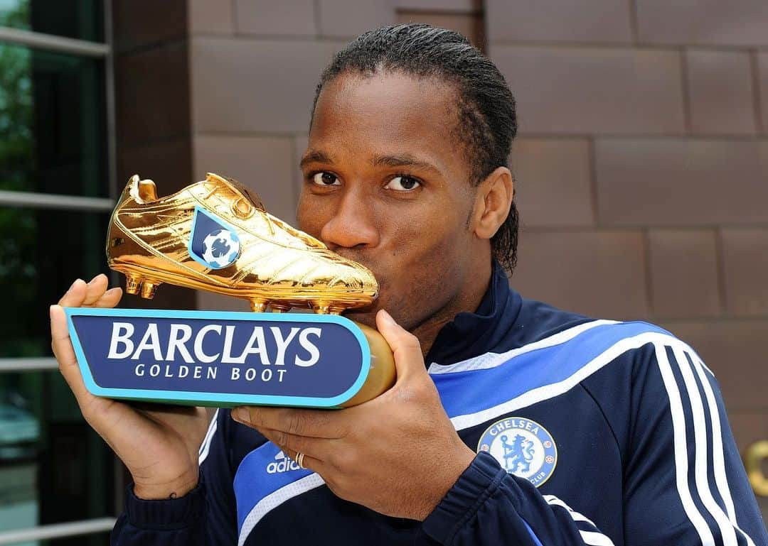 チェルシーFCさんのインスタグラム写真 - (チェルシーFCInstagram)「A 2009/10 @PremierLeague clean sweep! 🏆👏 @PetrCech @DidierDrogba #OTD #CFC #Chelsea」5月13日 23時15分 - chelseafc